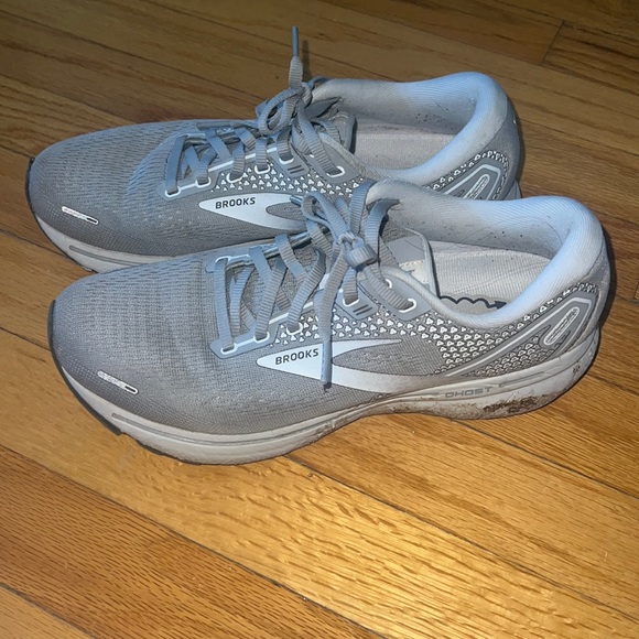 Brooks Ghost 14 Running Shoe - Picture 2 of 5
